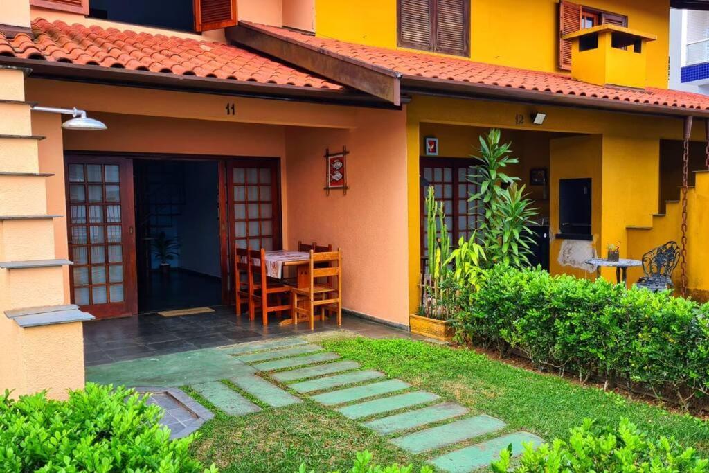 100Mts Da Praia Com Churrasqueira, Piscina E Wi-Fi Caraguatatuba Exteriör bild